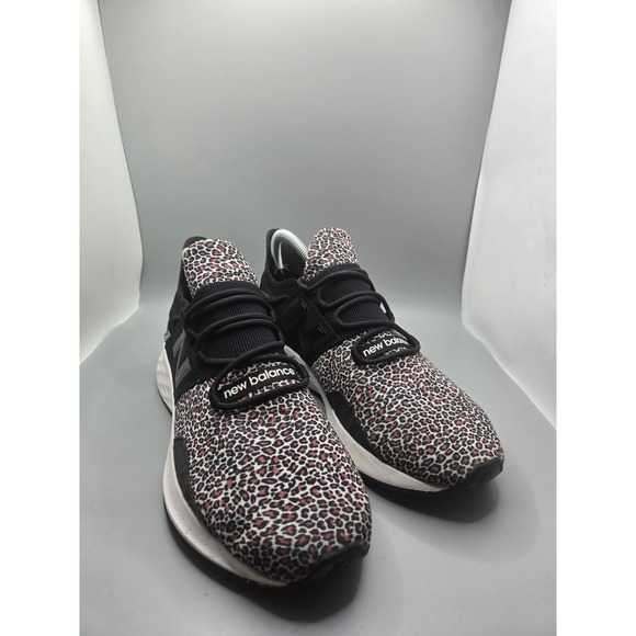 New Balance Fresh Foam Roav Shoes Womens Size 9 Black Leopard Running WROAVBV - Picture 1 of 9